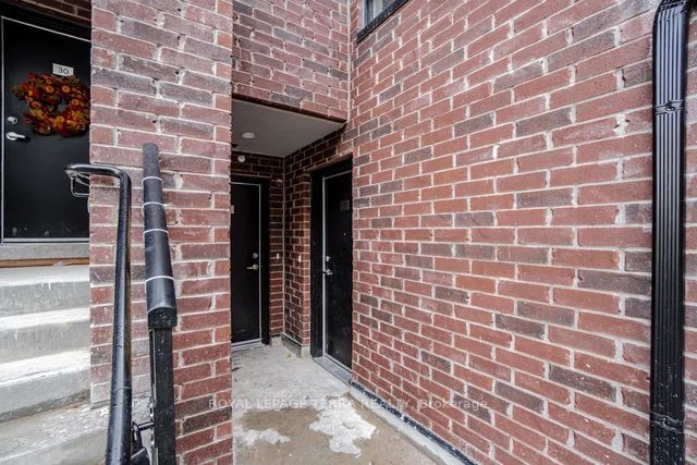 871 Sheppard Ave W, #21