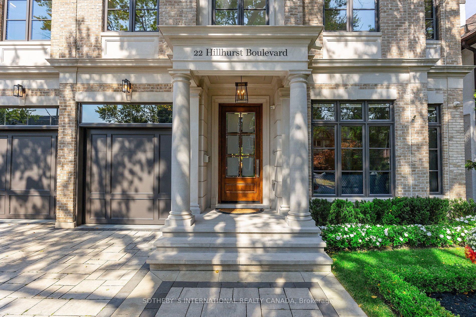 22 Hillhurst Blvd