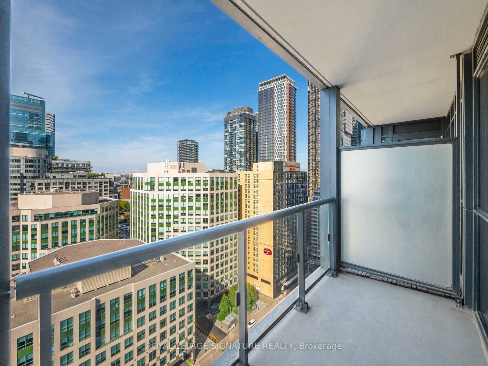 300 Front St W, #2012
