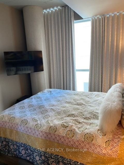 375 King St W, #3107