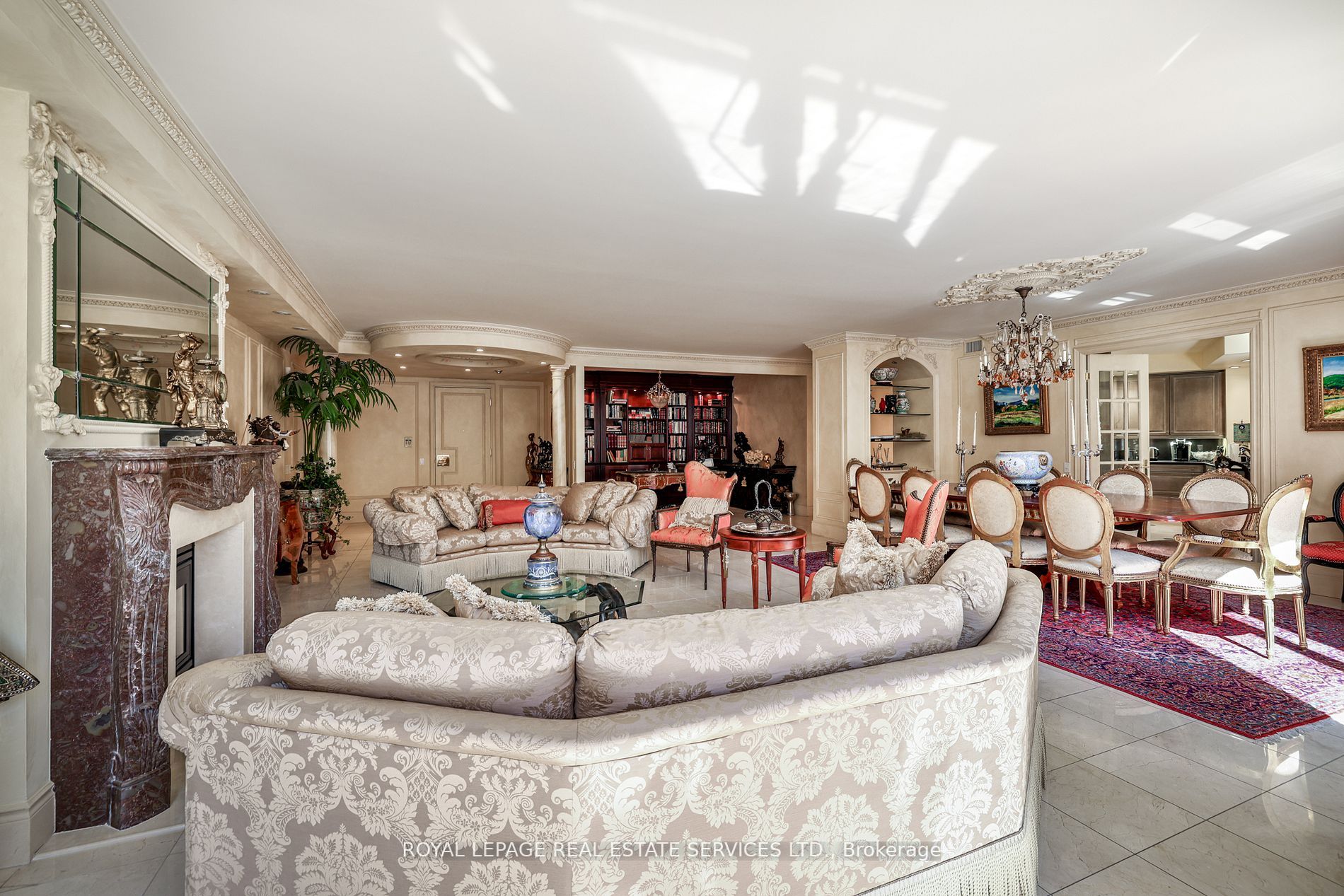 3600 Yonge St, #933