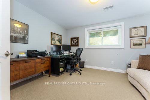 21 Sunnydene Cres
