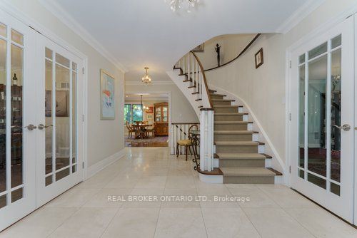 21 Sunnydene Cres