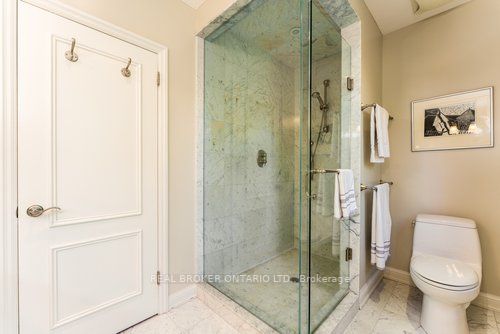 21 Sunnydene Cres