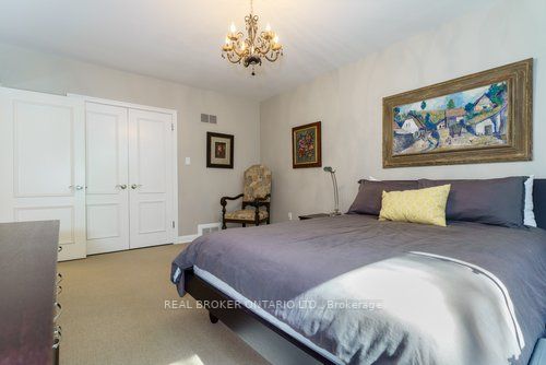 21 Sunnydene Cres
