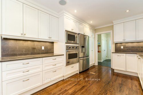 21 Sunnydene Cres