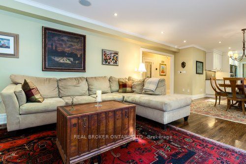 21 Sunnydene Cres