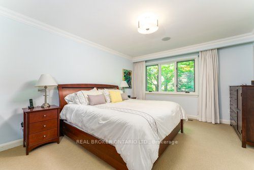 21 Sunnydene Cres