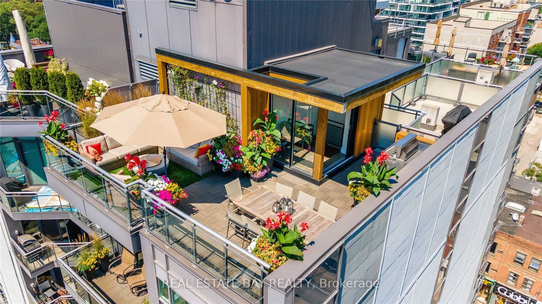 127 Queen St E, #Ph 2