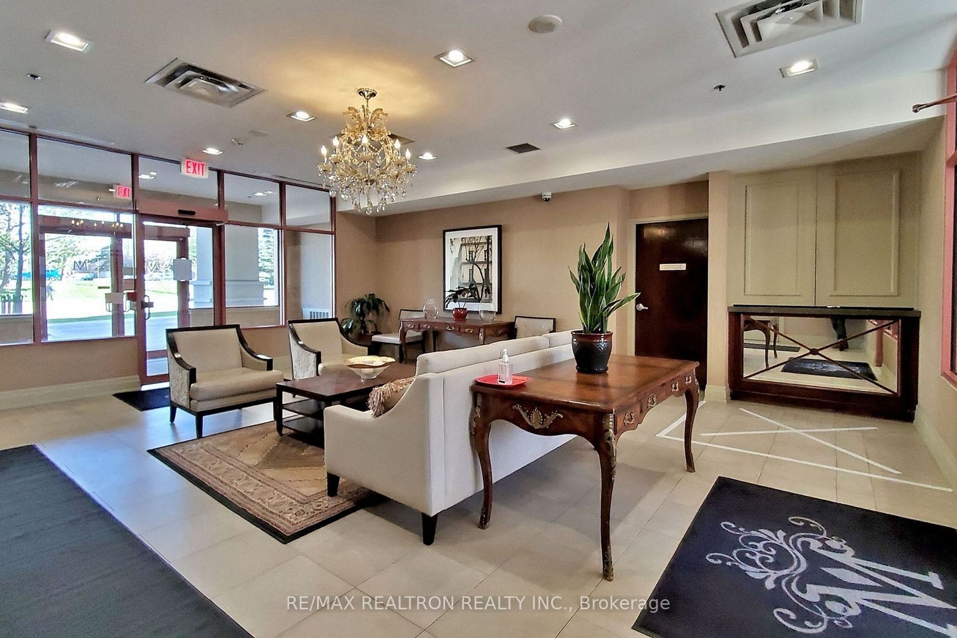 27 Rean Dr, #205