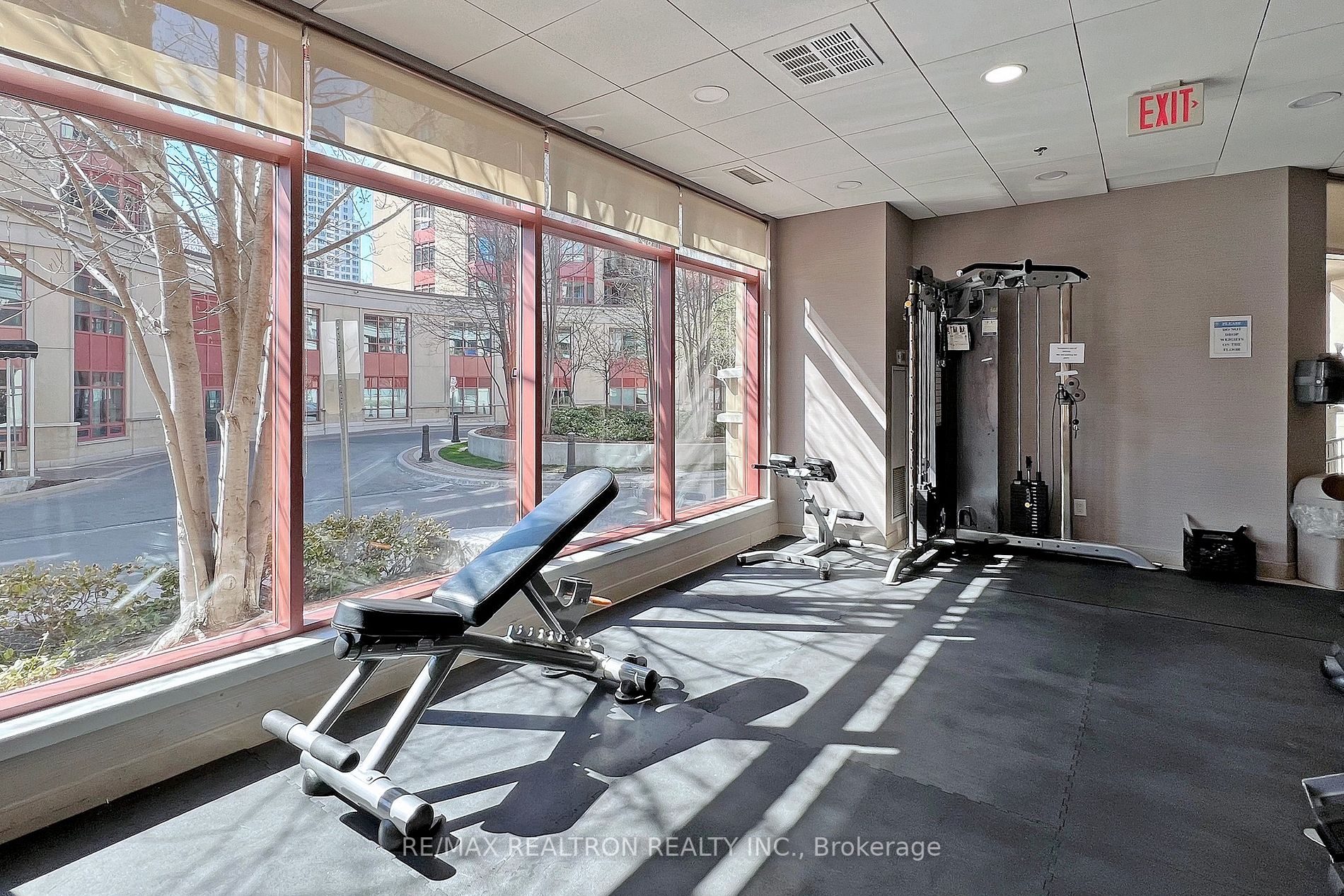27 Rean Dr, #205