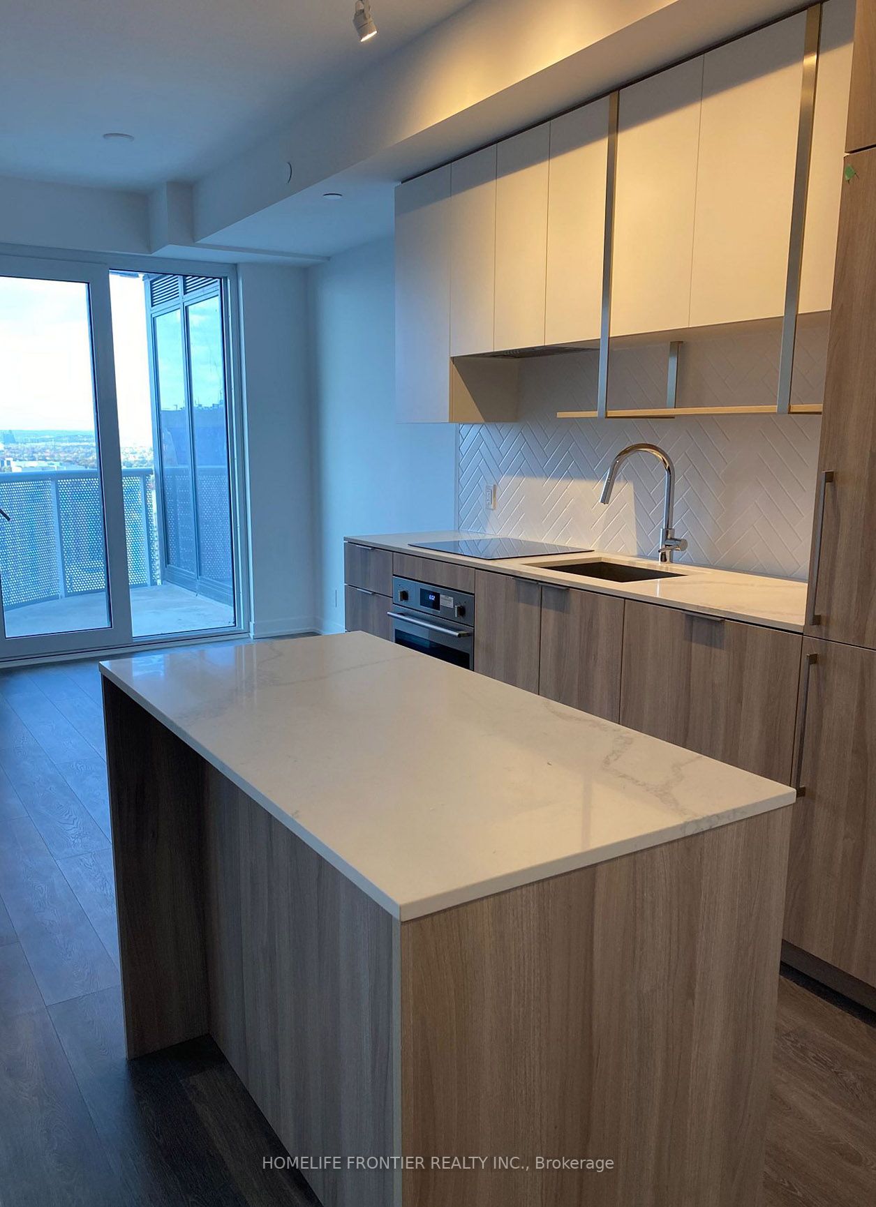 15 Holmes Ave E, #2610