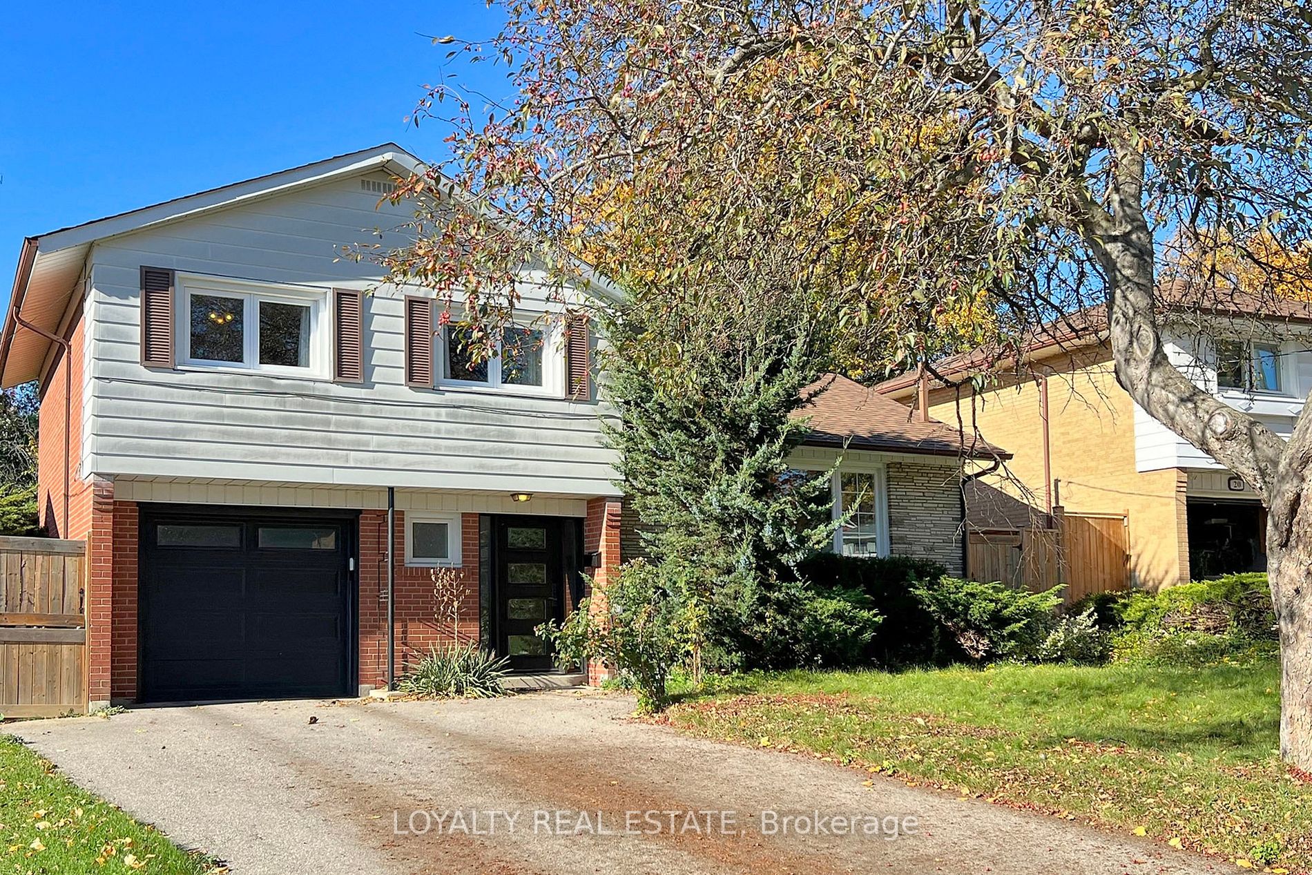 18 Lantana Crt