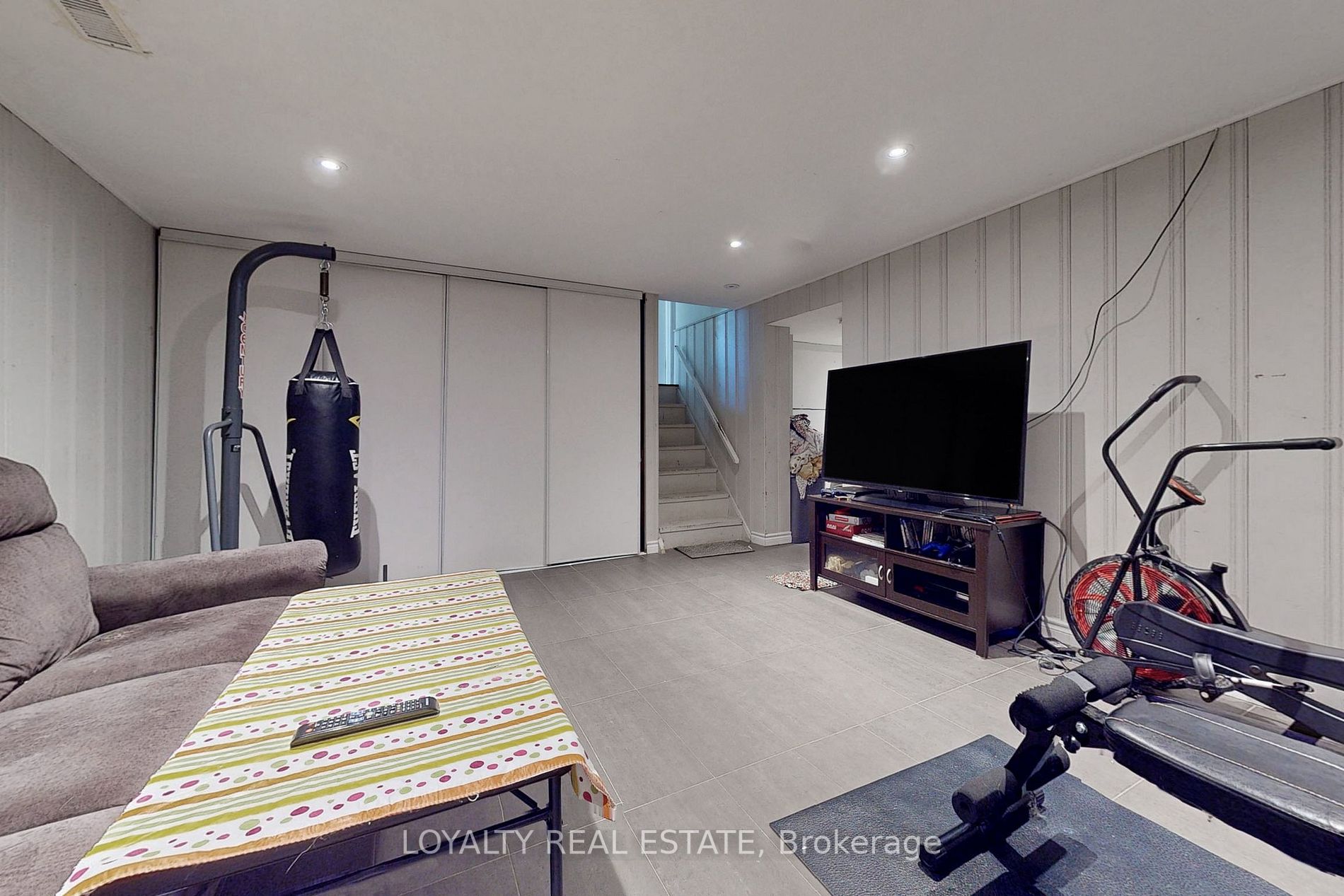18 Lantana Crt