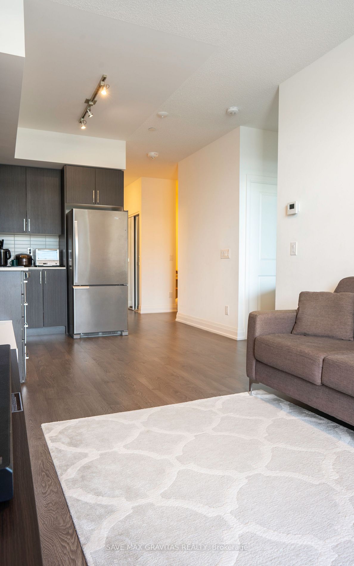 591 Sheppard Ave E, #702