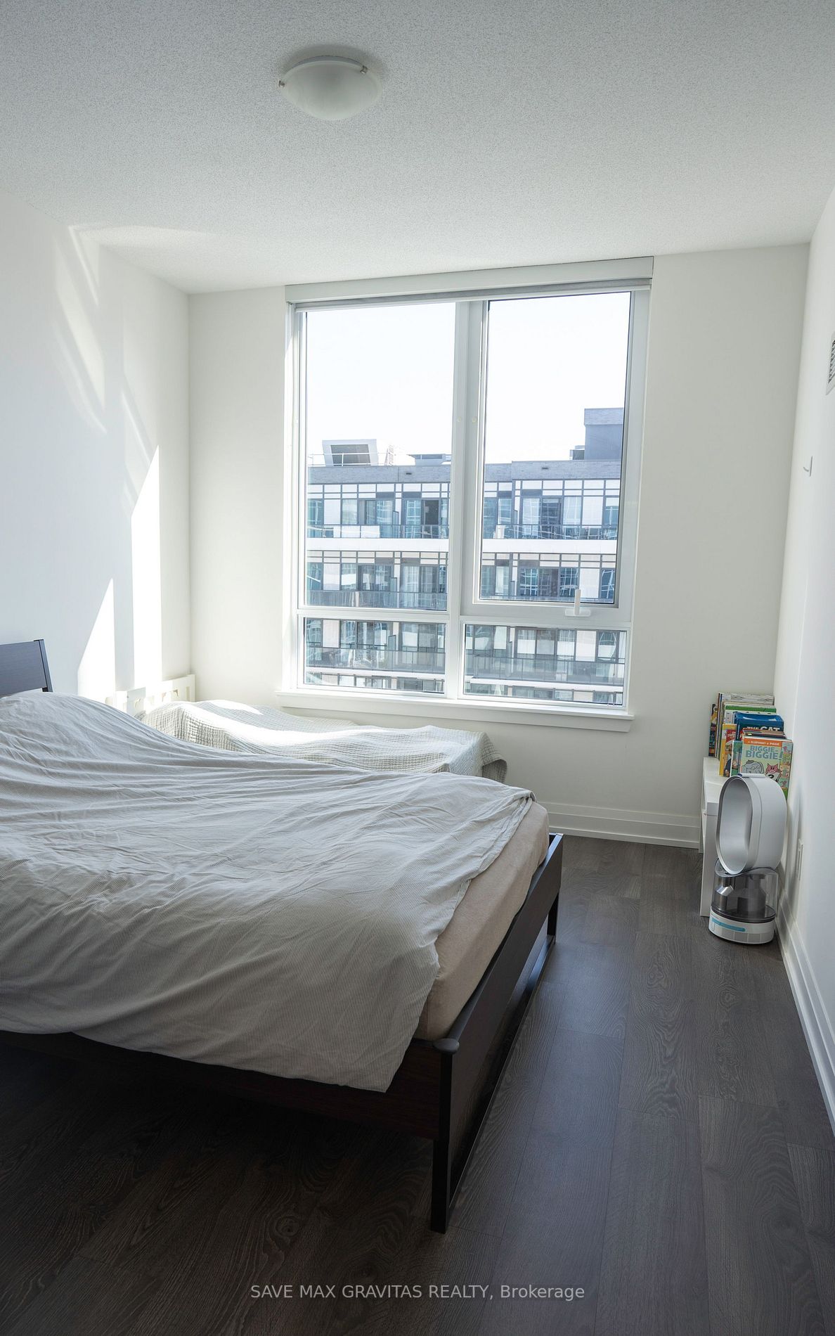 591 Sheppard Ave E, #702