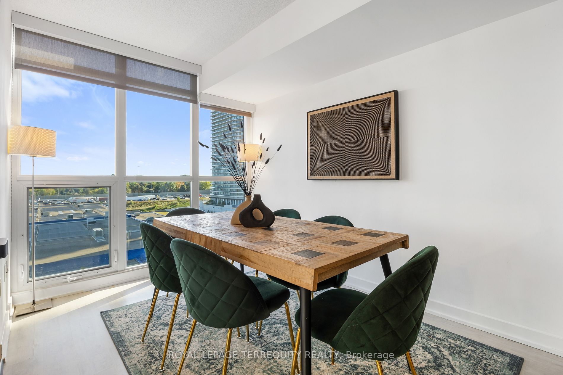 19 Singer Court, #922