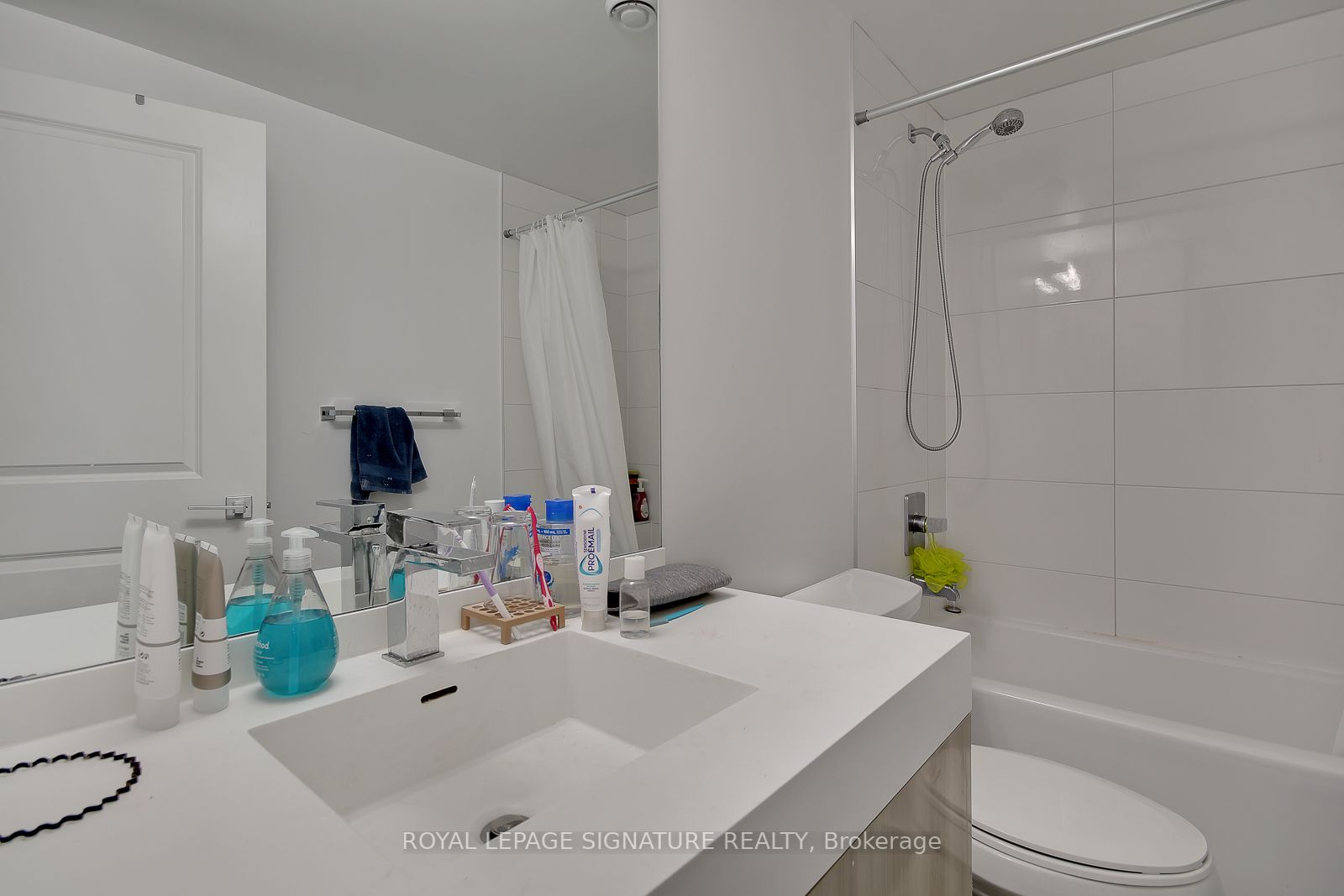 251 Jarvis St, #2812