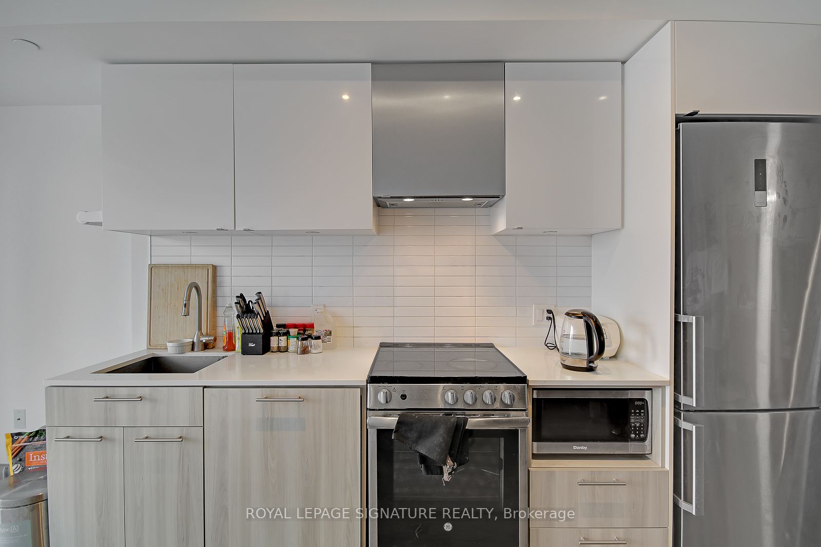 251 Jarvis St, #2812