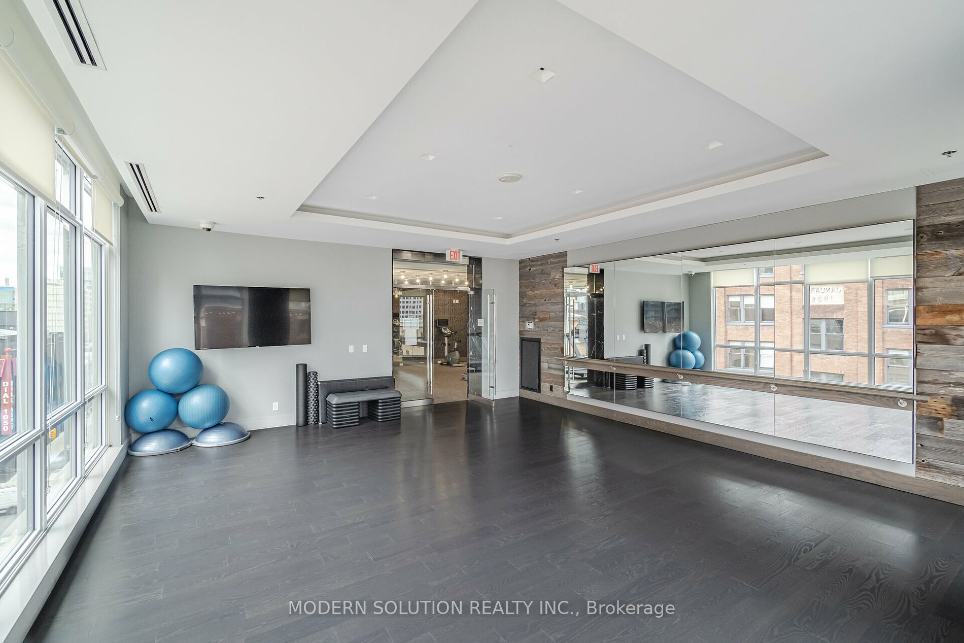30 Nelson St, #410