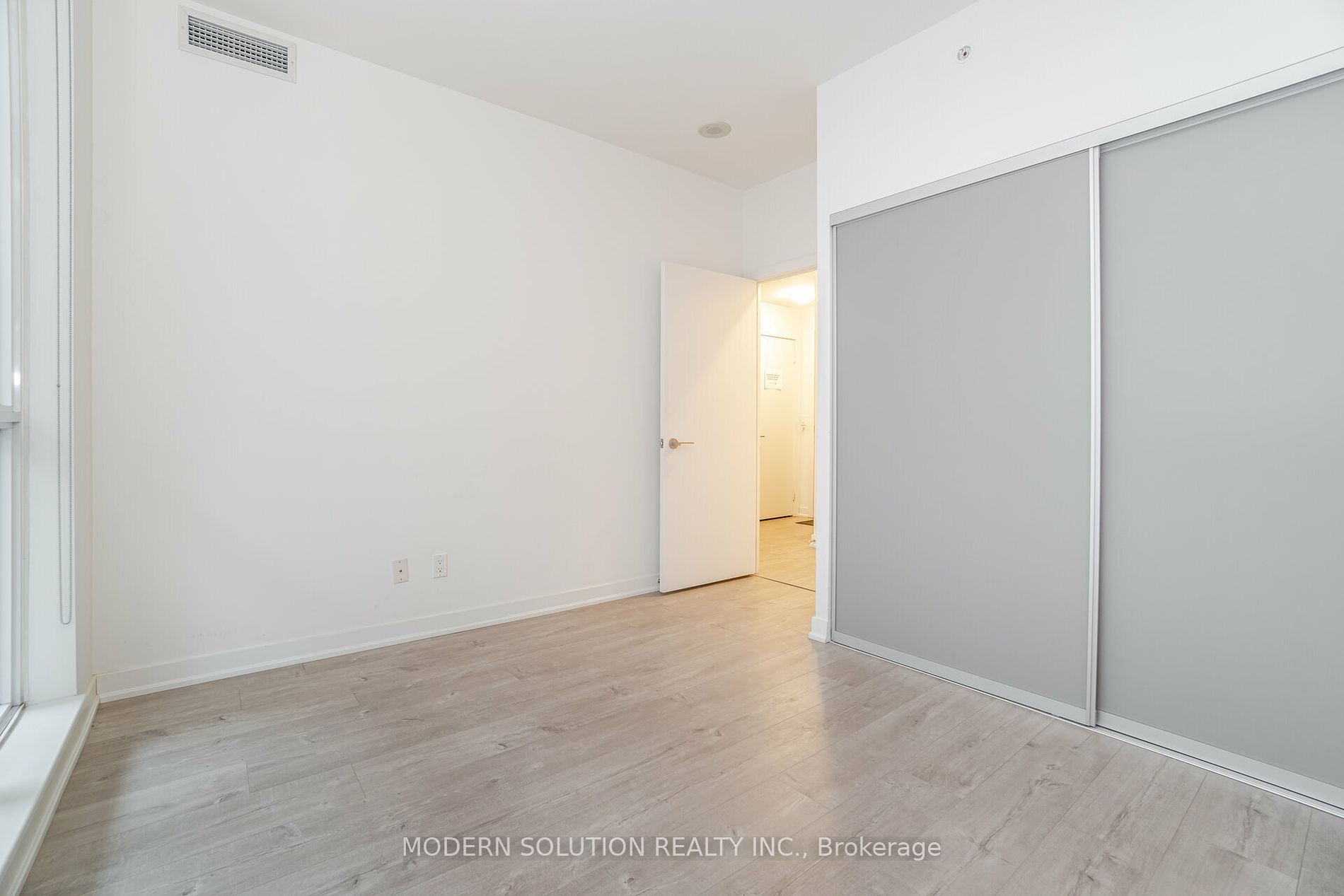 30 Nelson St, #410
