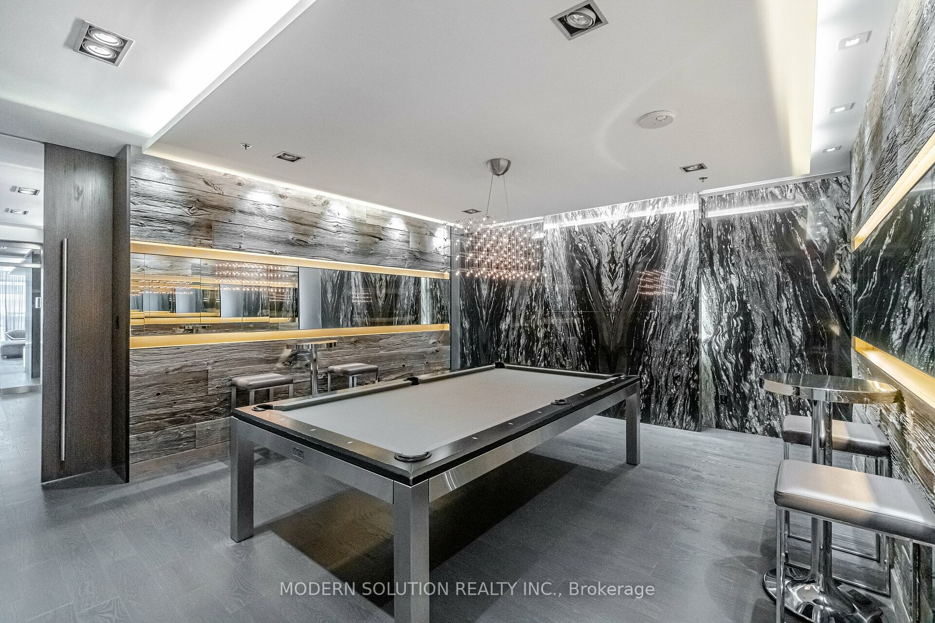 30 Nelson St, #410