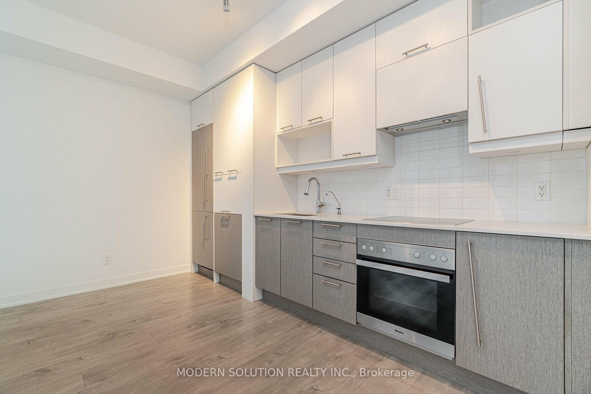 30 Nelson St, #410