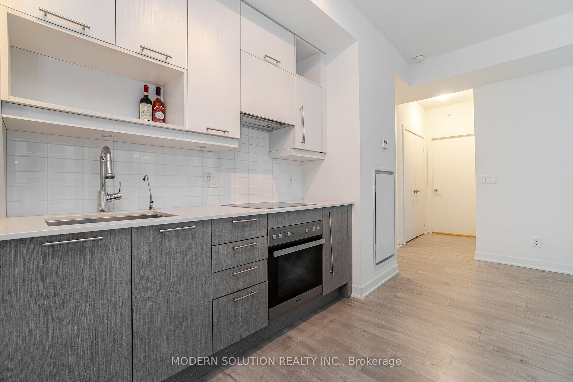 30 Nelson St, #410