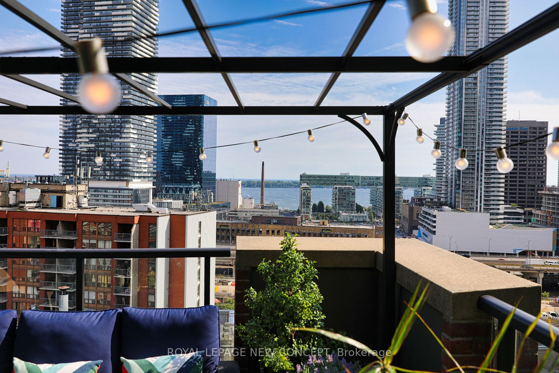38 The Esplanade, #Ph01