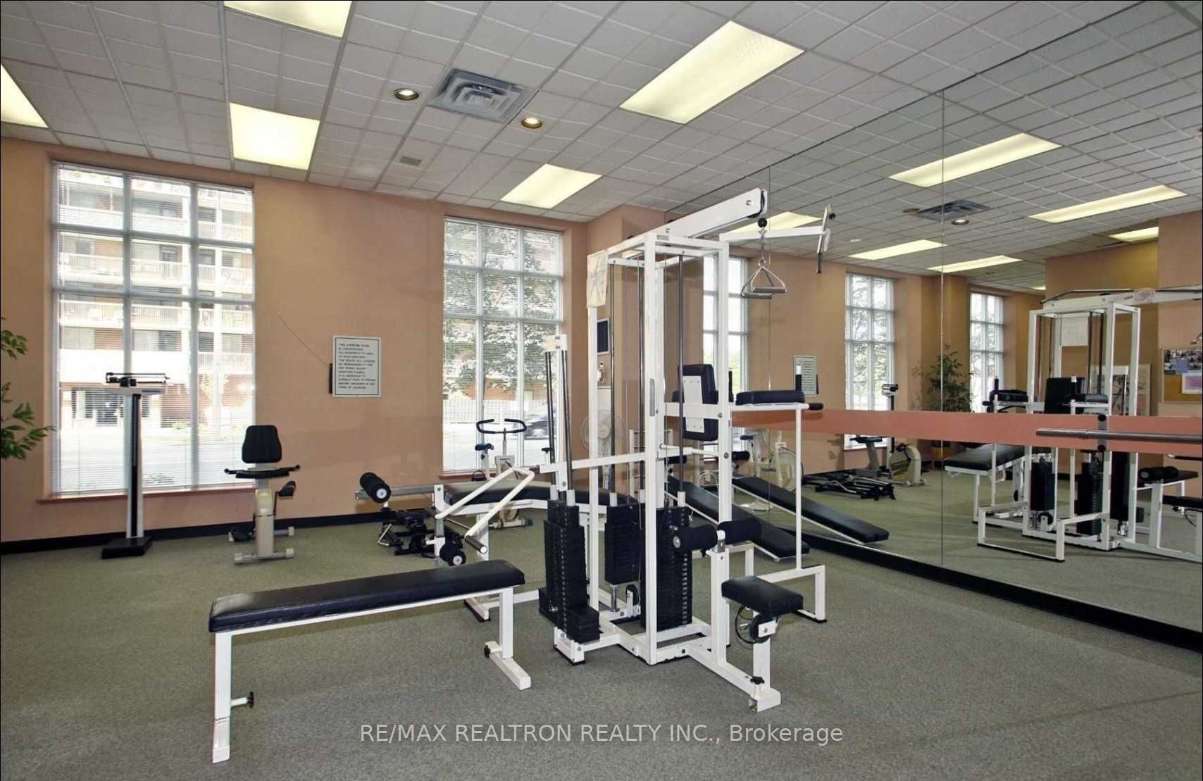 11 Thorncliffe Park Dr, #313