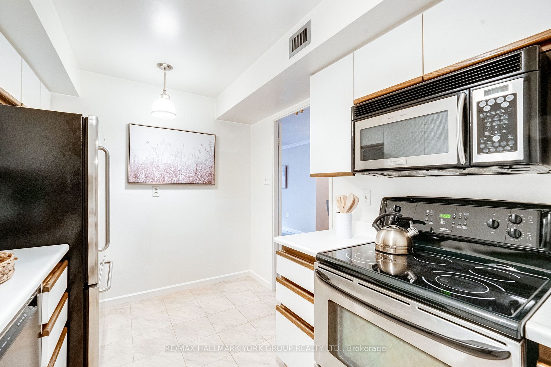80 Front St E, #310
