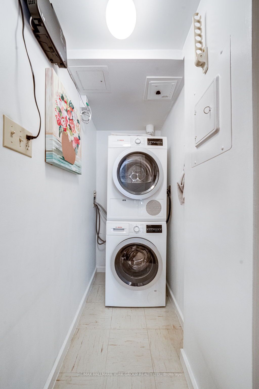 80 Front St E, #310
