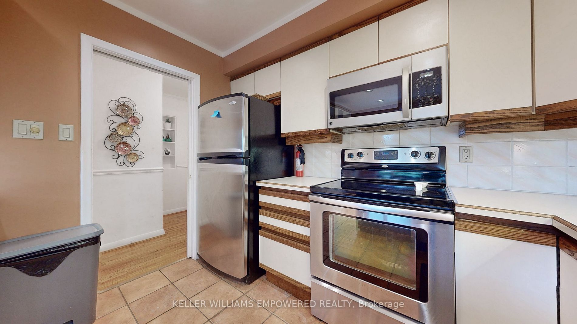 24 Burleigh Heights Dr