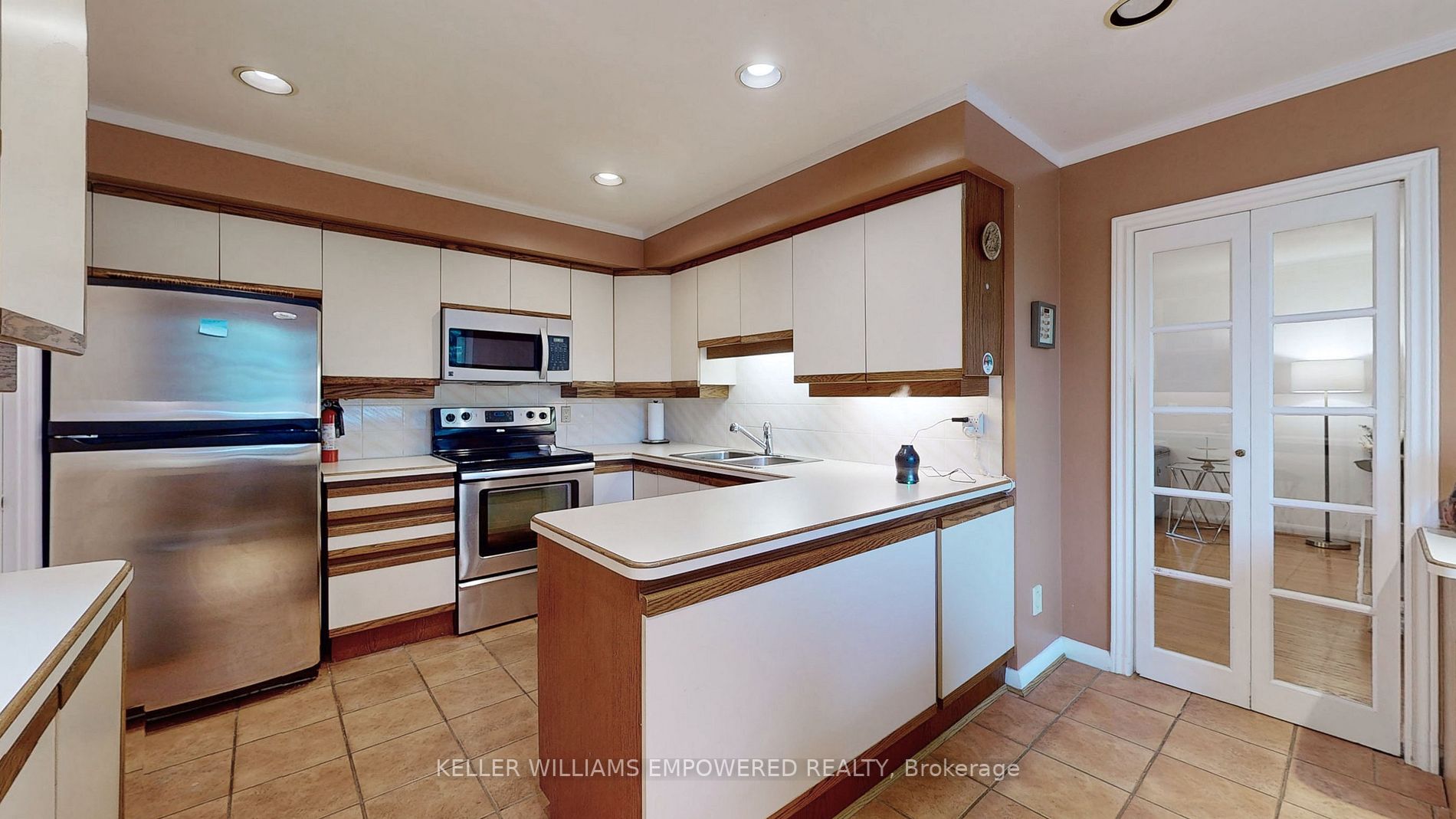 24 Burleigh Heights Dr