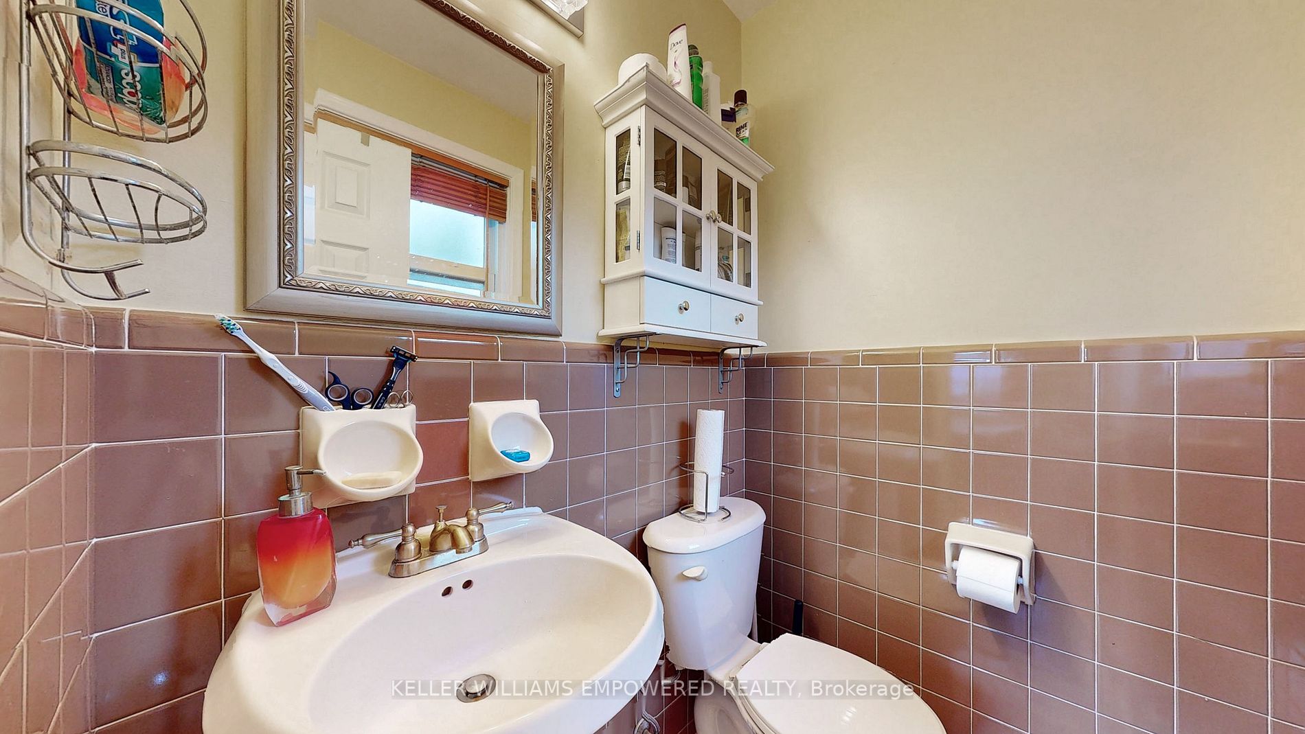 24 Burleigh Heights Dr
