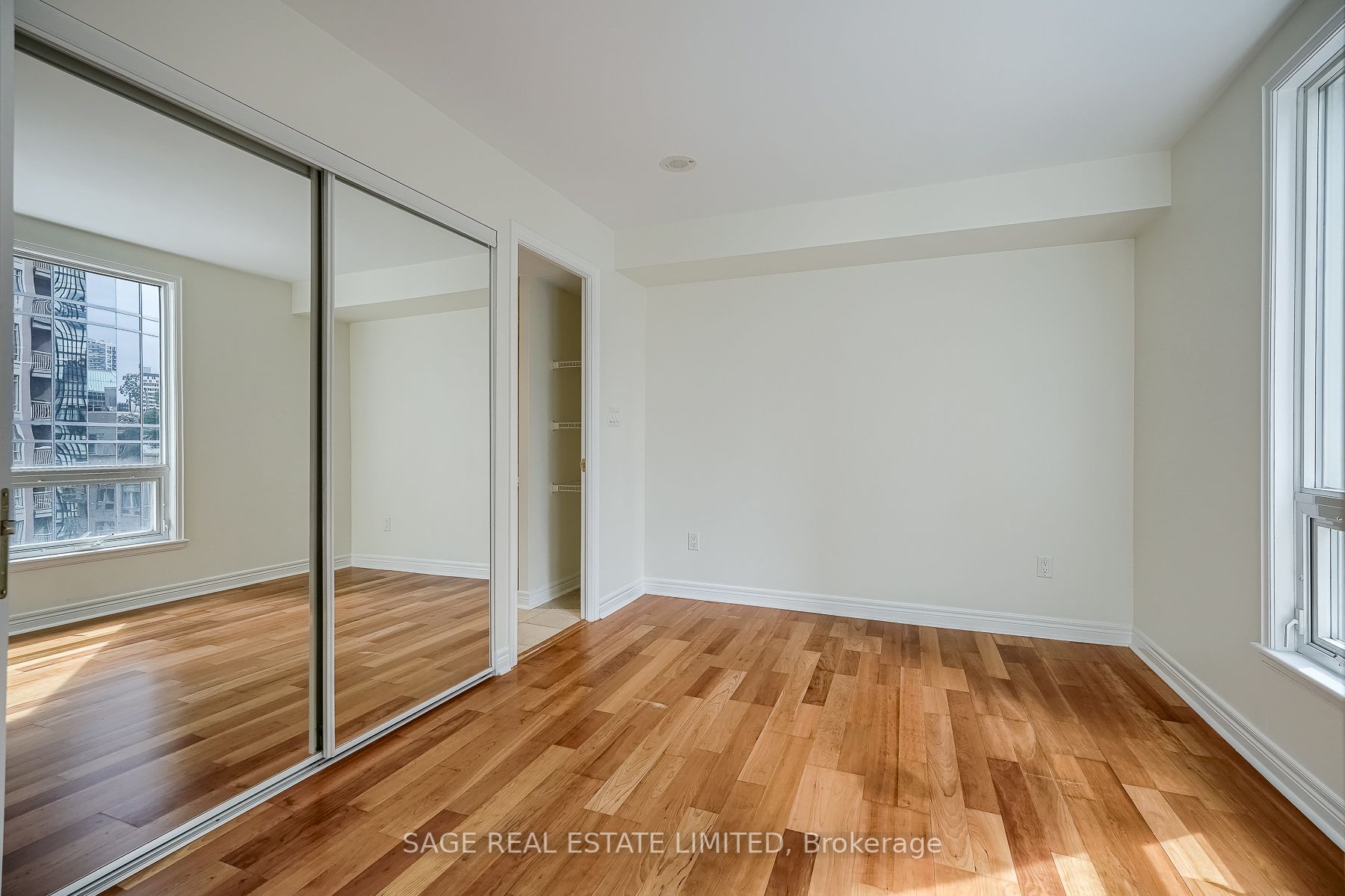 100 Hayden St, #901