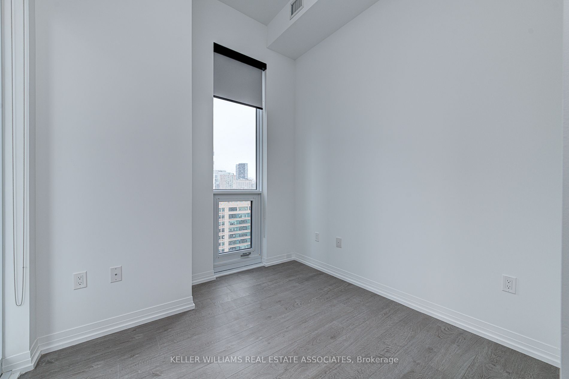 251 Jarvis St, #2001