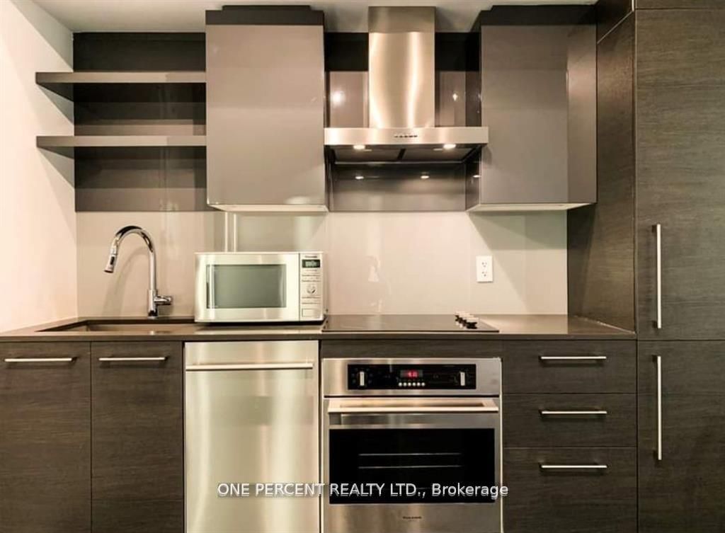 1030 King St W, #1125