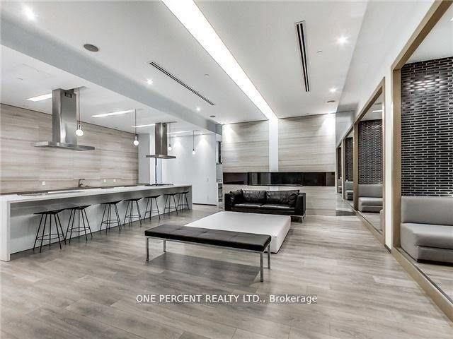 1030 King St W, #1125