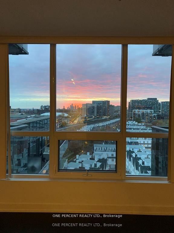 1030 King St W, #1125