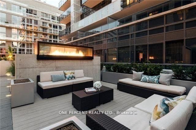 1030 King St W, #1125