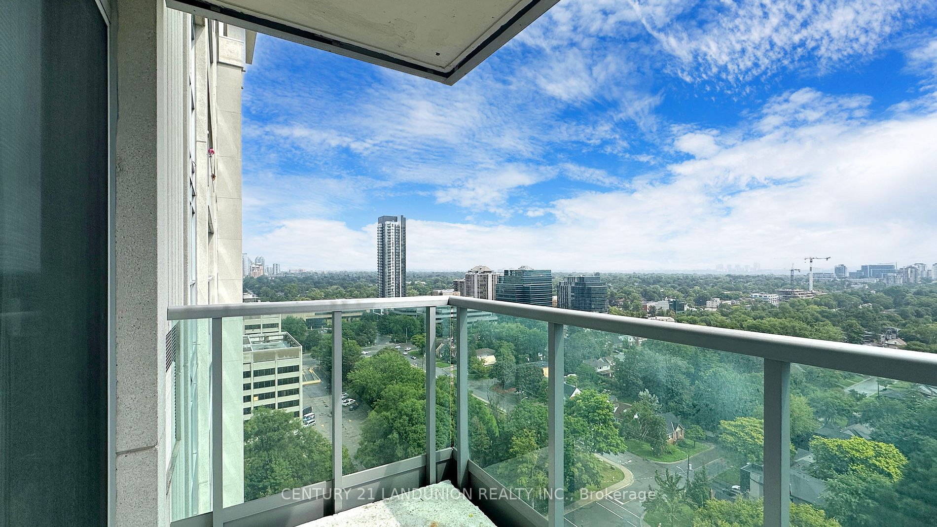 17 Anndale Dr, #2110