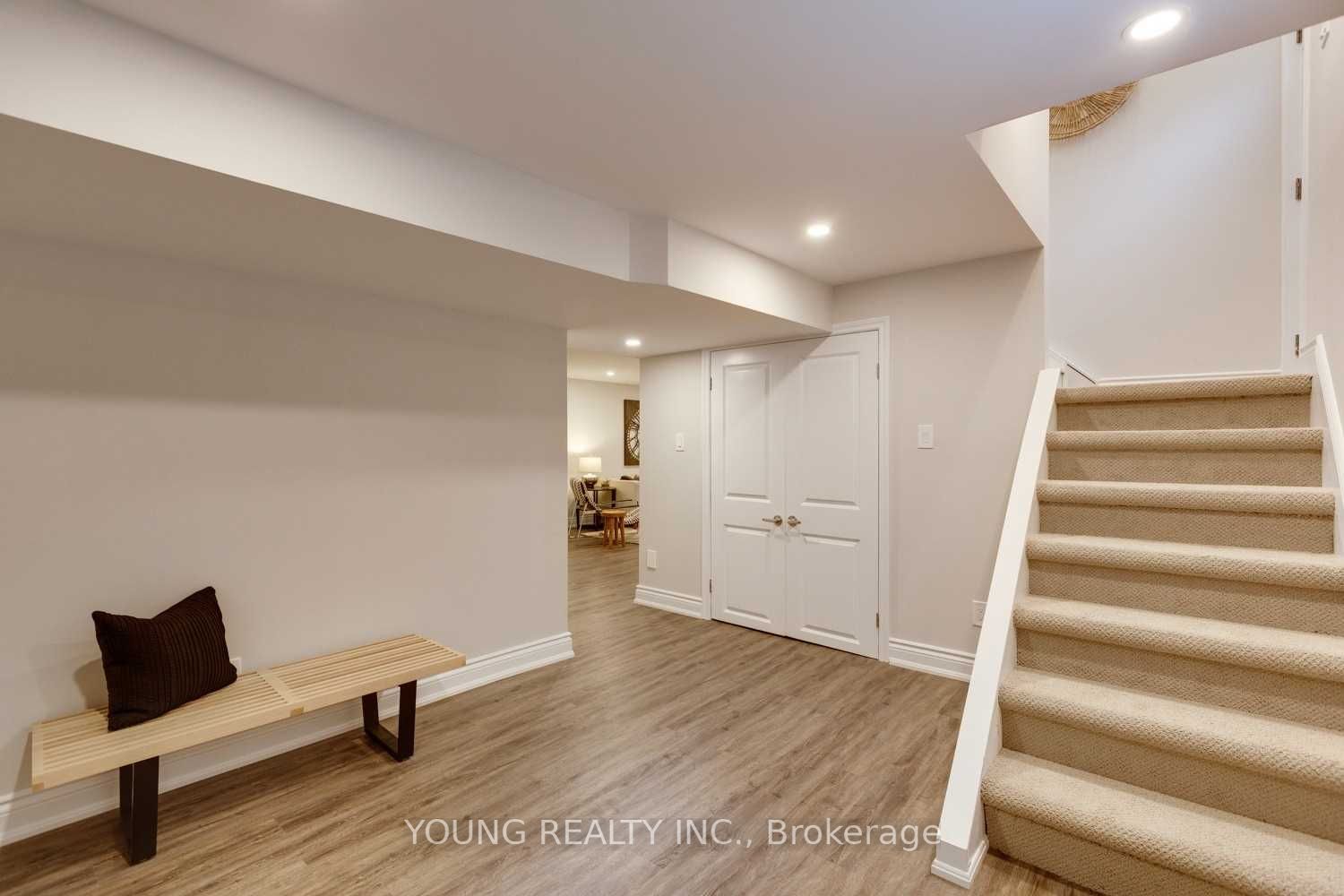 21 Bathford Cres