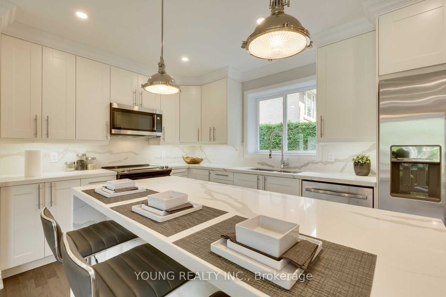 21 Bathford Cres