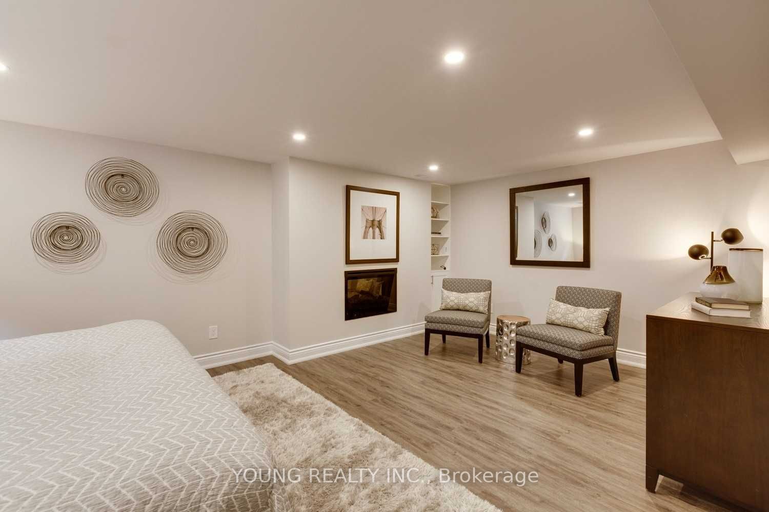 21 Bathford Cres