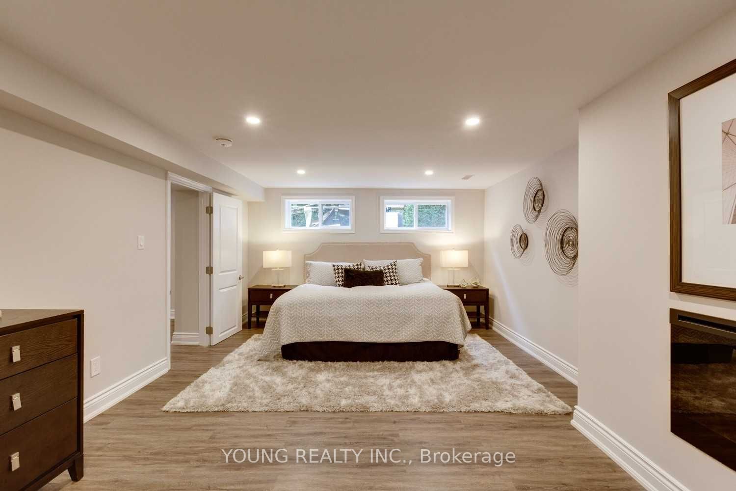 21 Bathford Cres