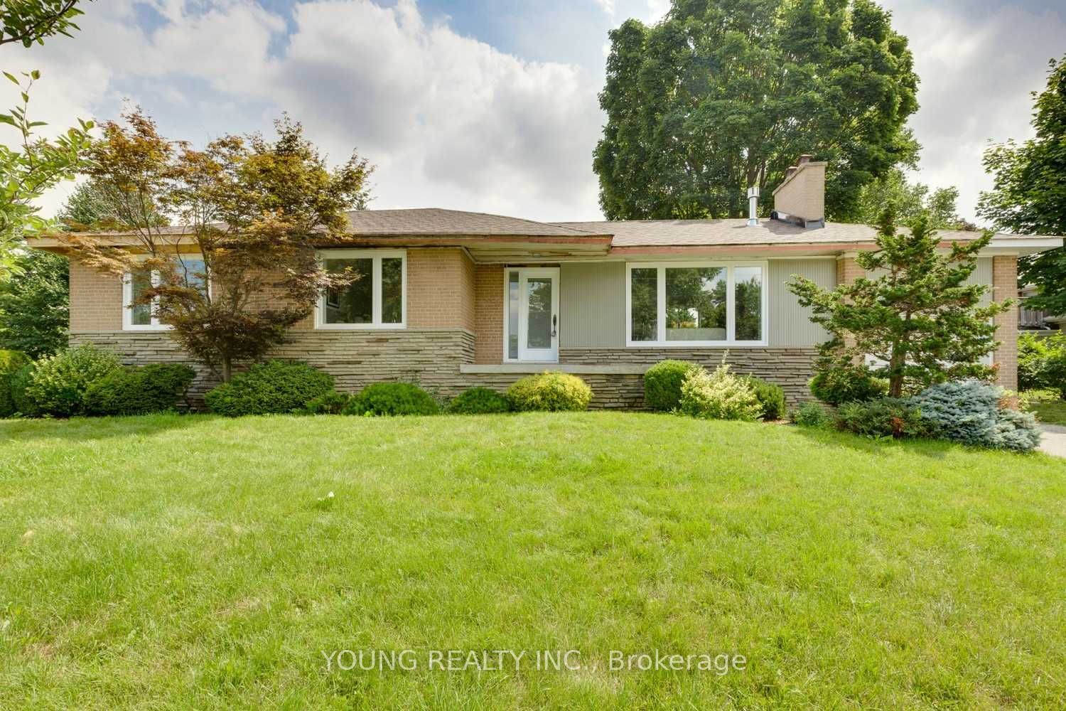 21 Bathford Cres