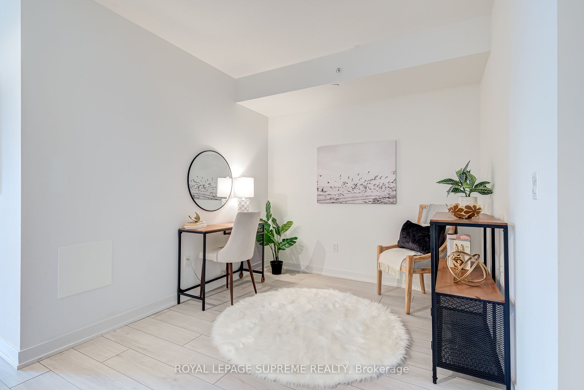 31 Tippett Rd, #547