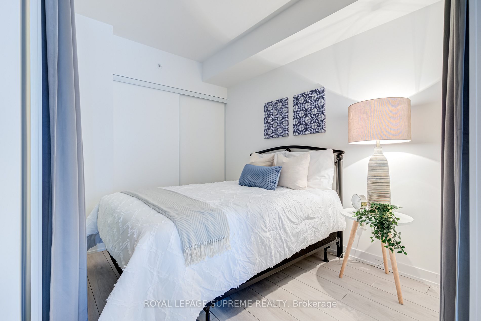 31 Tippett Rd, #547