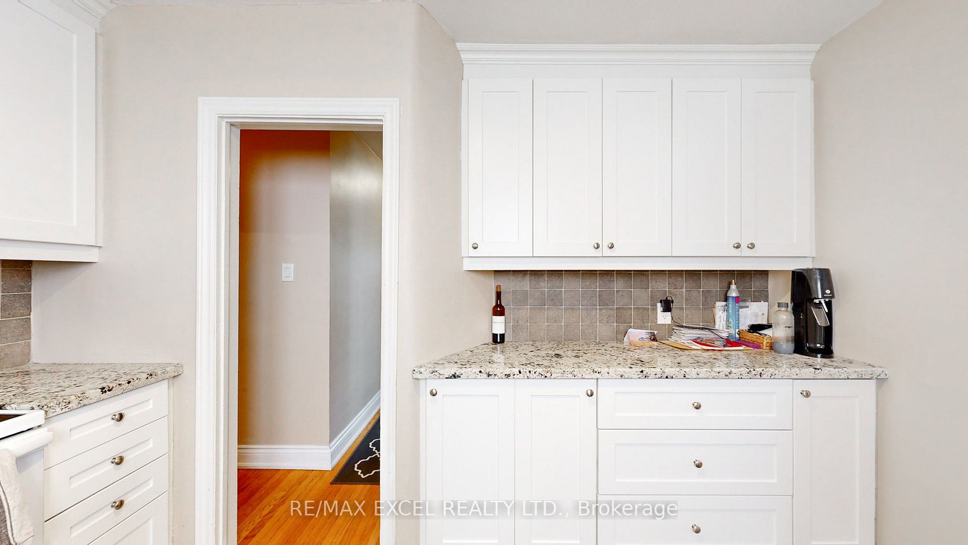 375 Lawrence Ave W